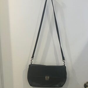 Perlina Black Crossbody Bag